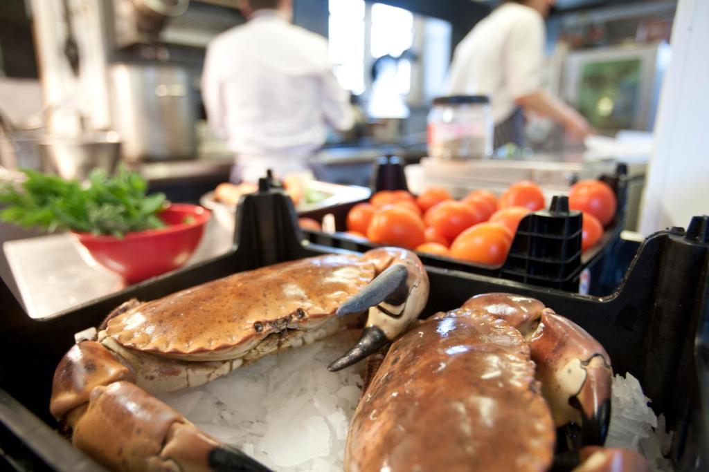 ホテル Devonshire Arms Langport エクステリア 写真